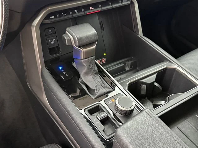 2025 Toyota Tundra - Image 19