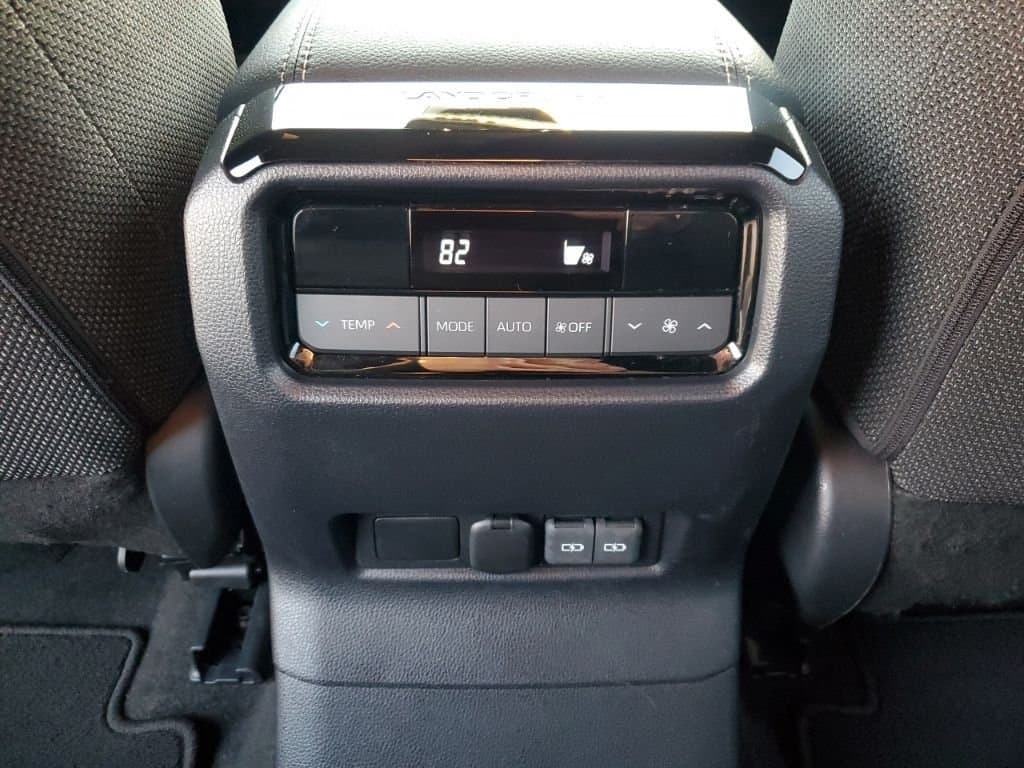 2025 Toyota Land Cruiser - Image 21