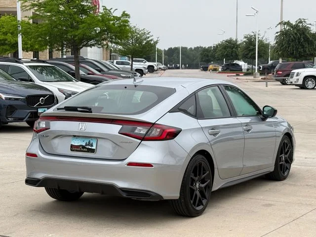 2025 Honda Civic - Image 4