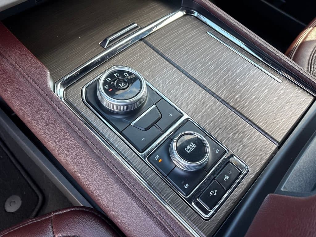 2024 Ford Expedition - Image 17