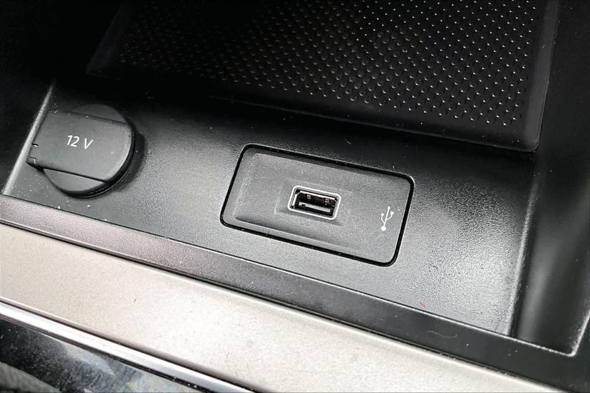 2020 Volkswagen Passat - Image 34