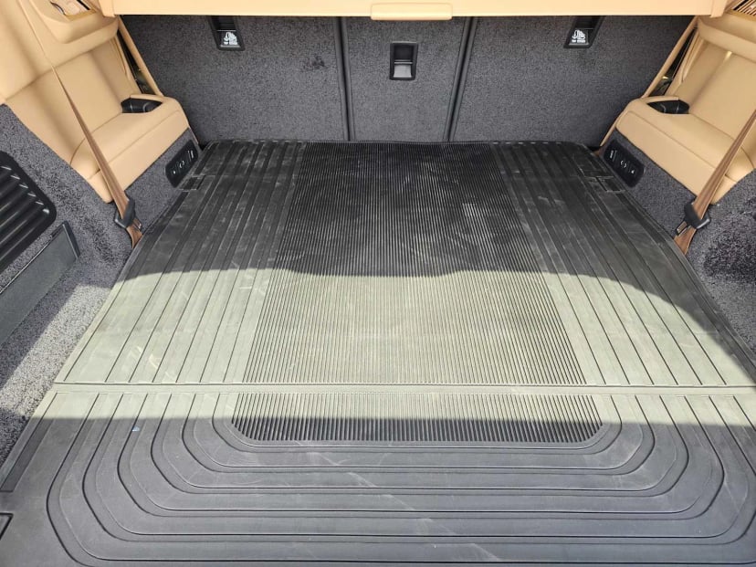 2026 LAND ROVER Range Rover - Image 32