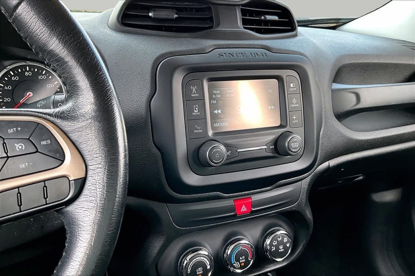 2016 Jeep Renegade - Image 7