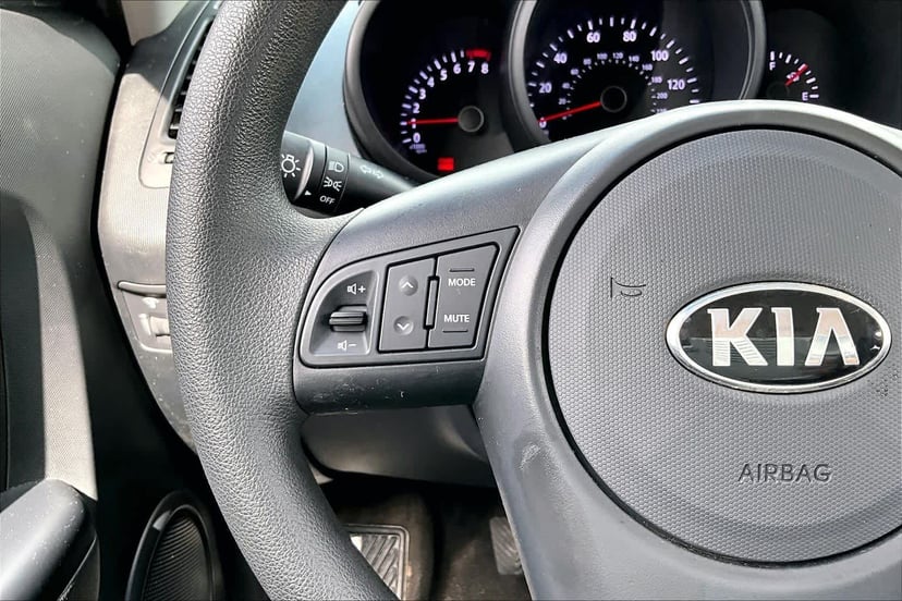 2013 Kia Soul - Image 24