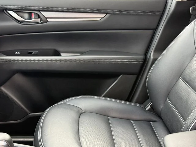 2025 Mazda CX-5 - Image 12