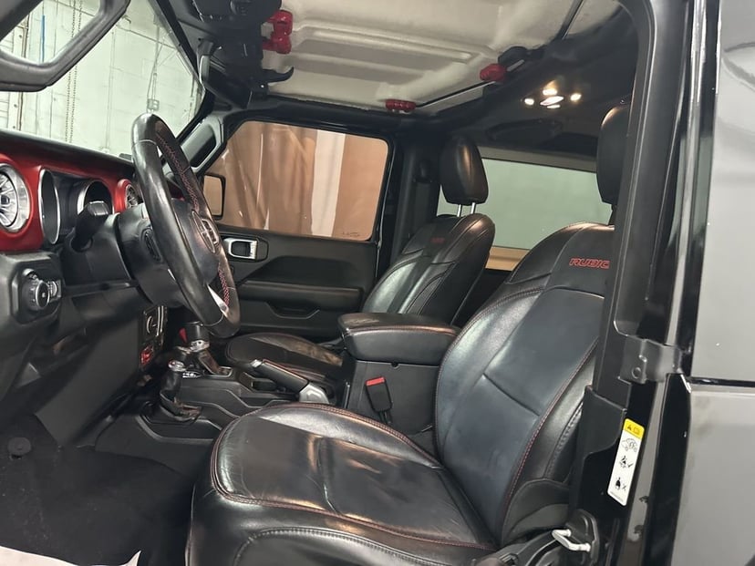 2019 Jeep Wrangler - Image 19