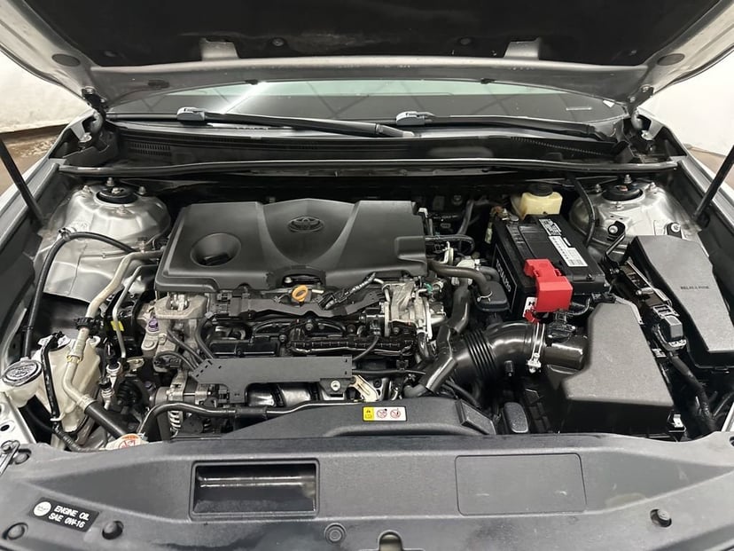 2018 Toyota Camry - Image 13