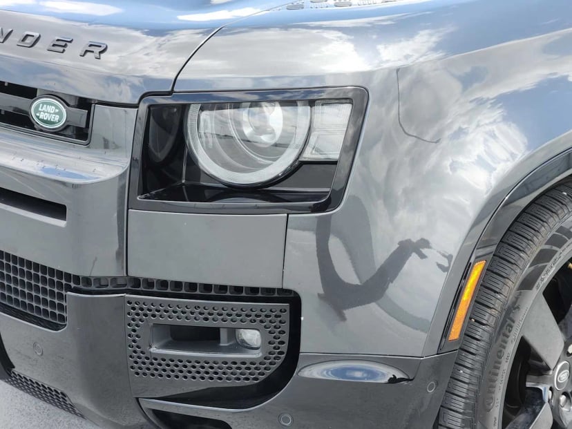 2024 Land Rover Defender - Image 8