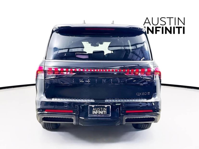 2026 INFINITI QX80 - Image 8