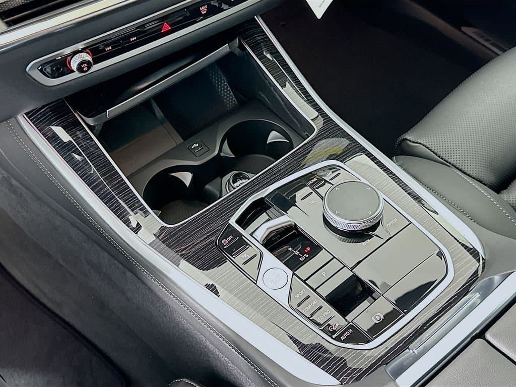 2026 BMW X5 - Image 15