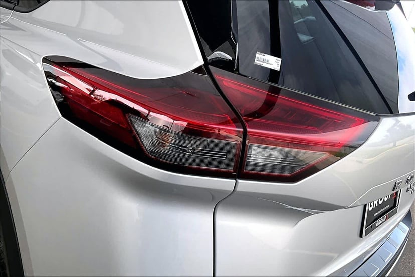 2023 Nissan Rogue - Image 29