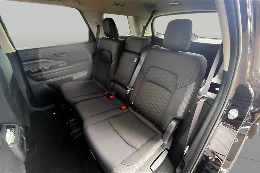 2025 Nissan Pathfinder - Image 19