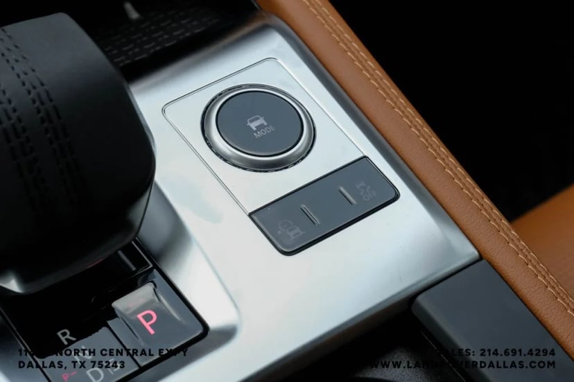 2026 Jaguar F-PACE - Image 27