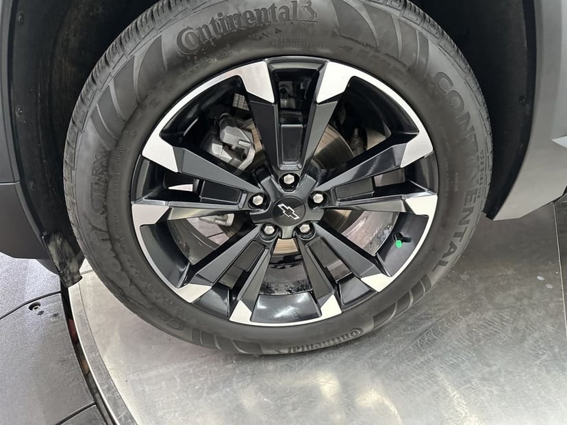 2025 Chevrolet Equinox - Image 29