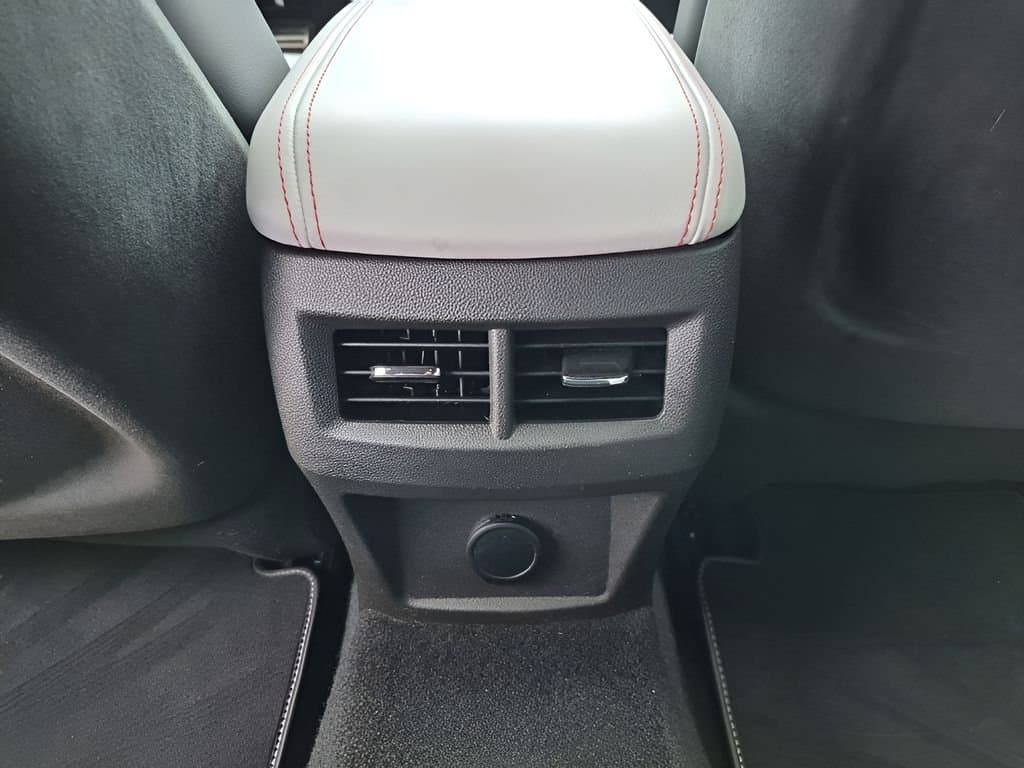 2023 Cadillac CT4 - Image 21