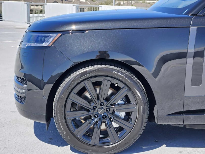 2026 LAND ROVER Range Rover - Image 9