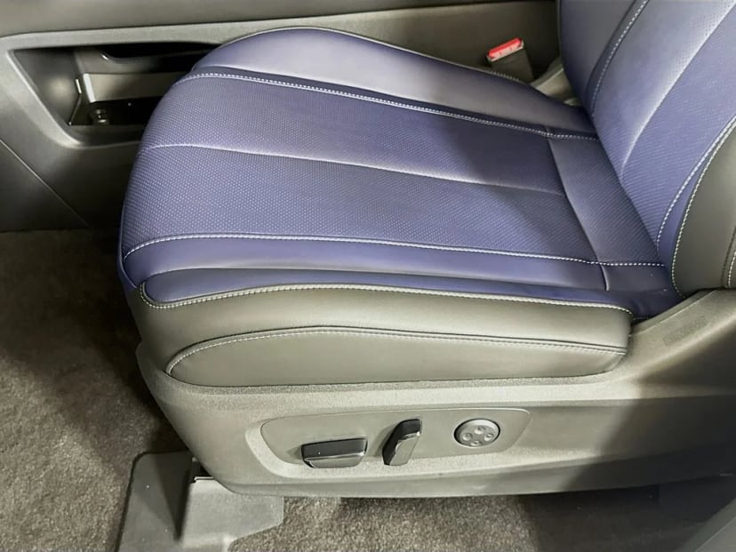 2027 INFINITI QX60 - Image 23