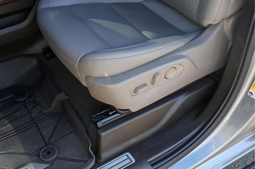 2023 Chevrolet Silverado 1500 - Image 11