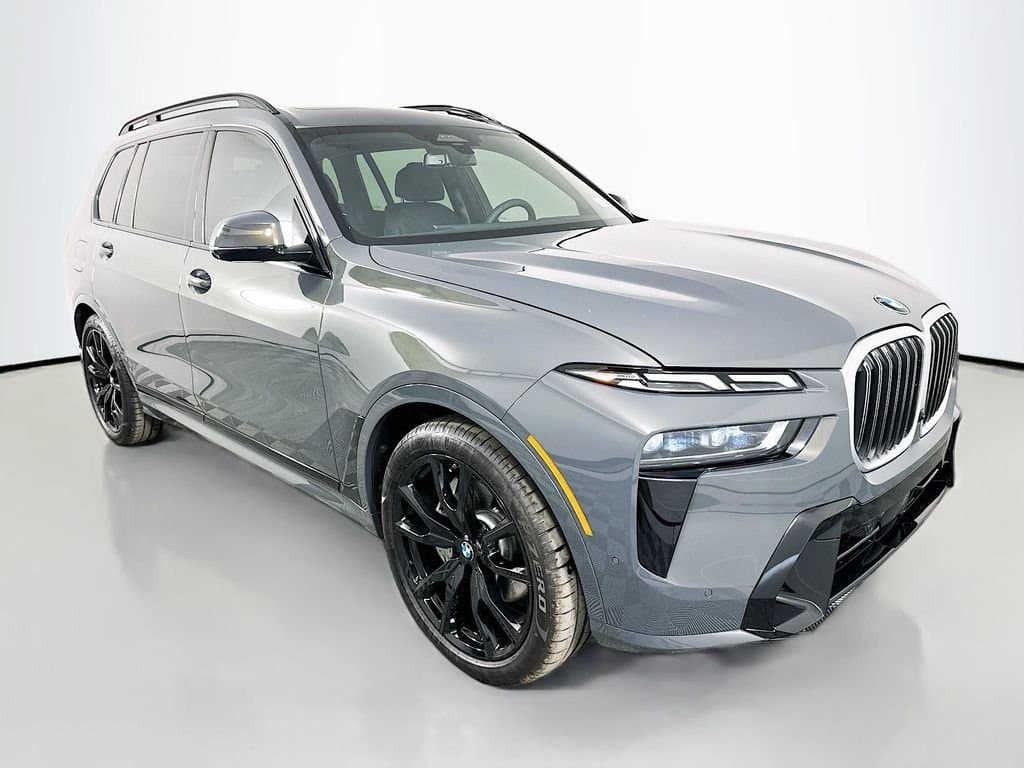 2026 BMW X7 - Image 3