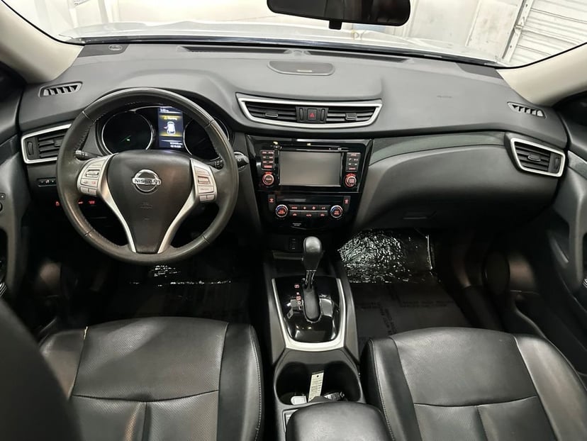 2015 Nissan Rogue - Image 19