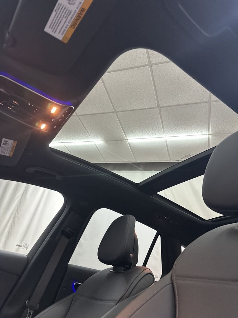 2026 Mercedes-Benz GLC - Image 19