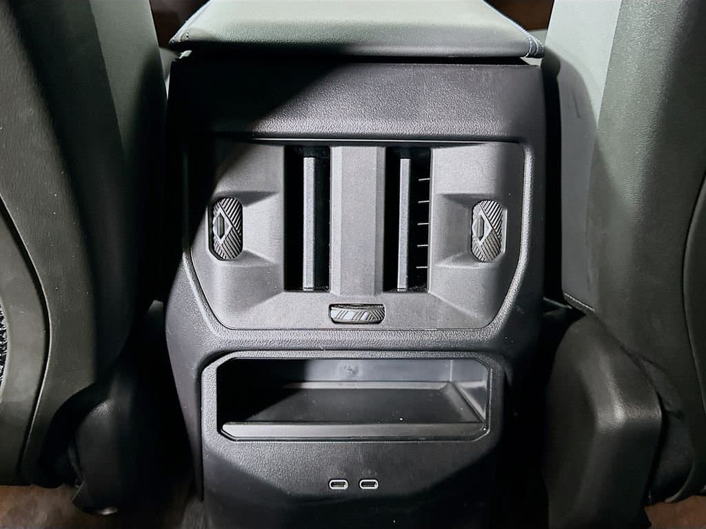 2025 BMW X3 - Image 24