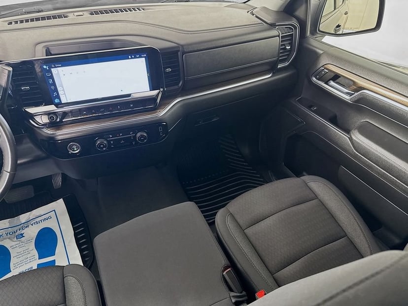 2023 Chevrolet Silverado 1500 - Image 28