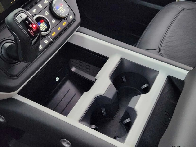 2026 LAND ROVER Defender 110 - Image 20