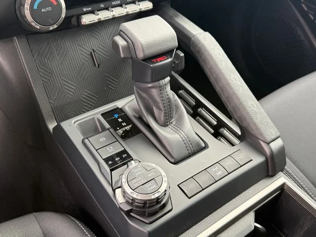 2025 Toyota Tacoma - Image 19