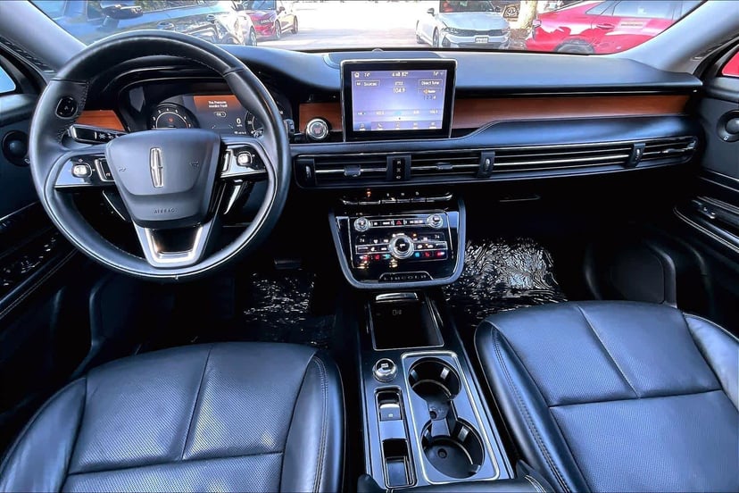 2020 Lincoln Corsair - Image 15
