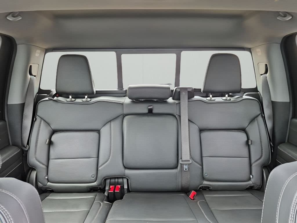 2024 GMC Sierra 2500HD - Image 44