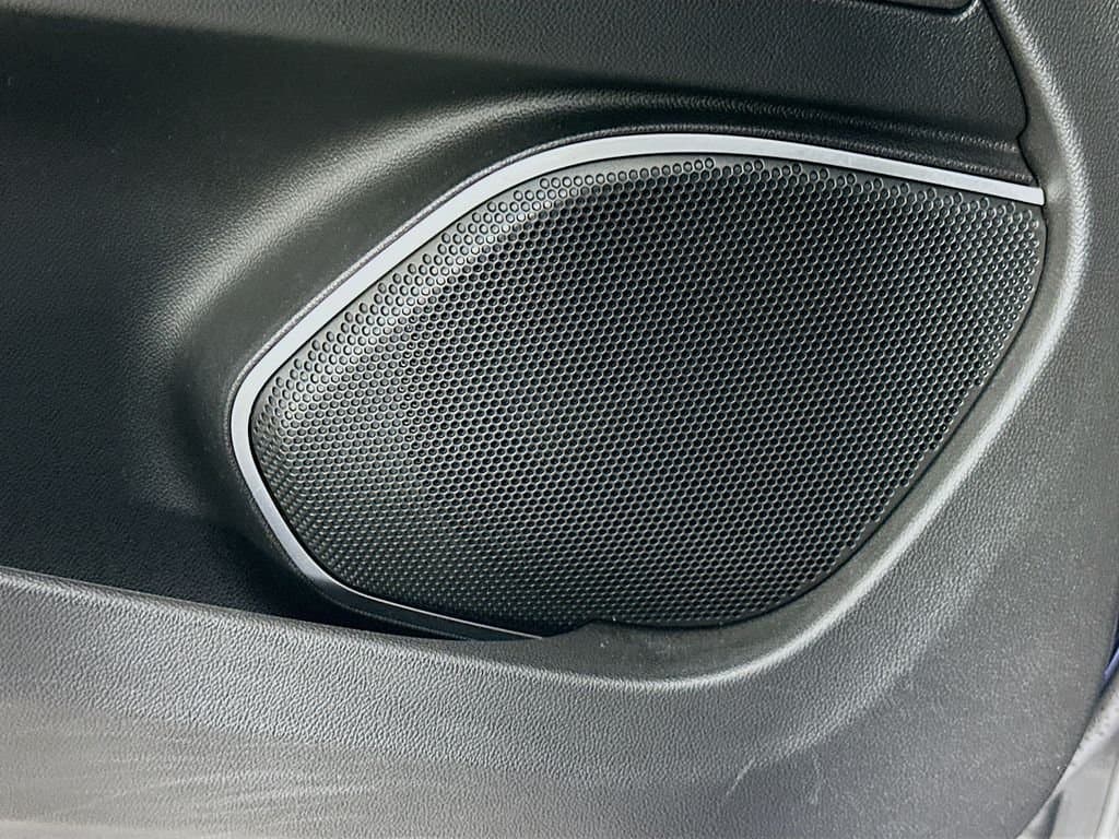 2020 Alfa Romeo Stelvio - Image 18