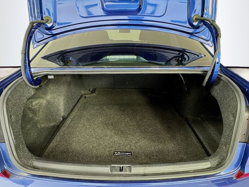 2017 Volkswagen Passat - Image 30