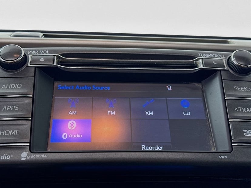 2015 Toyota RAV4 - Image 17