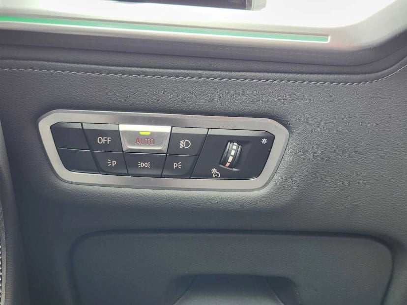 2023 BMW XM - Image 23