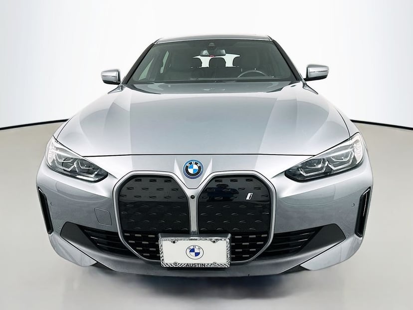 2023 BMW i4 - Image 2