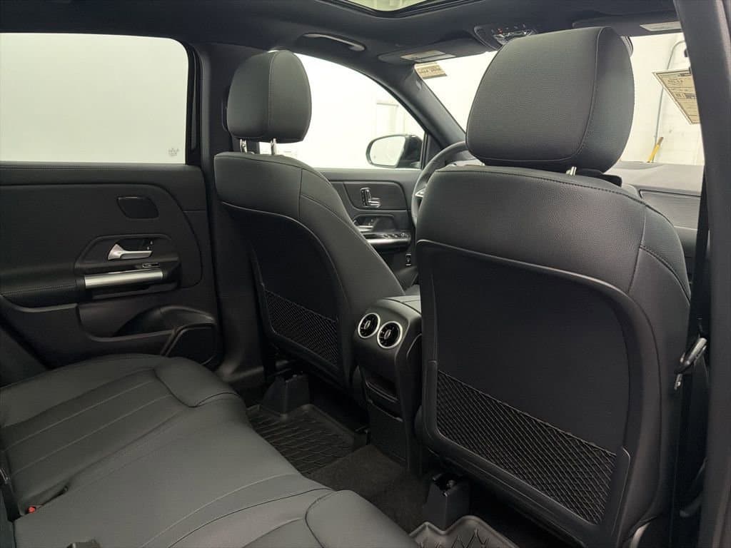 2026 MERCEDES-BENZ GLA - Image 60