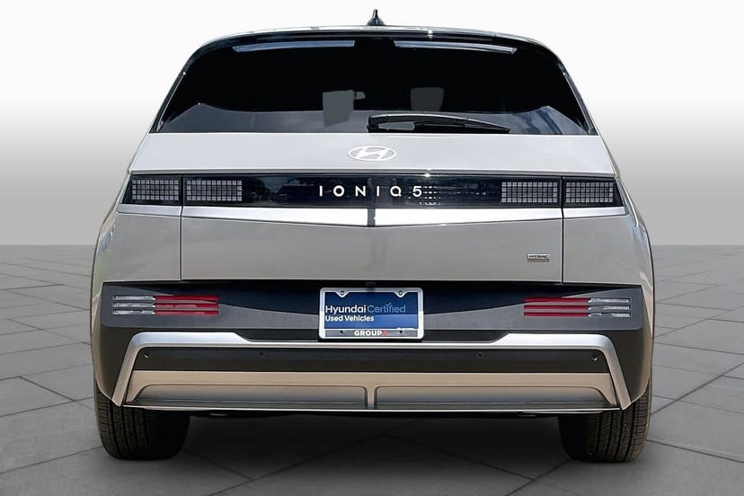 2026 Hyundai IONIQ 5 - Image 3