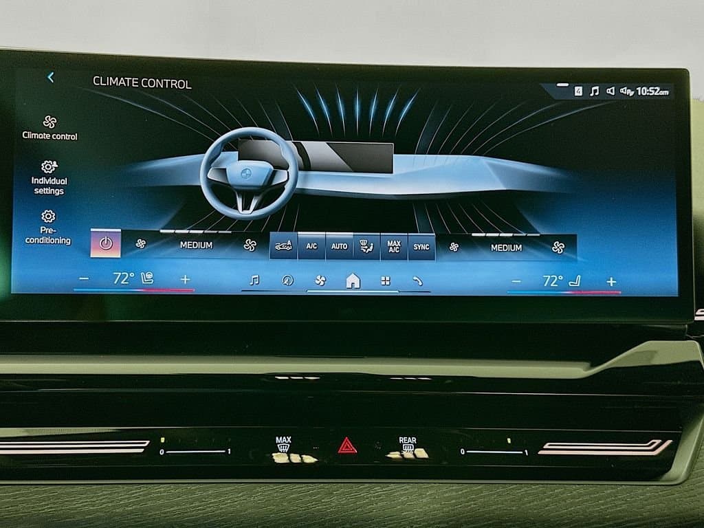 2025 BMW 5 Series - Image 16