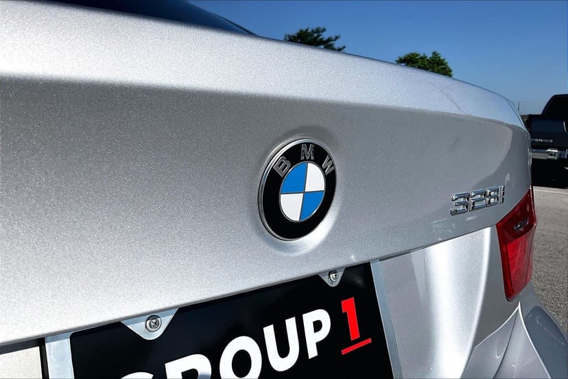 2011 BMW 328i - Image 29