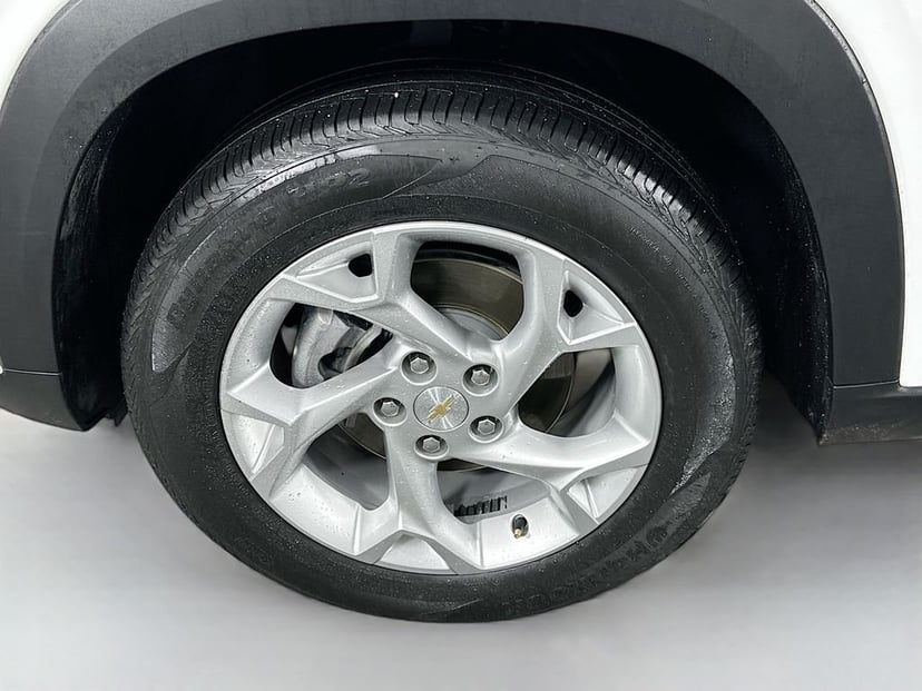 2025 Chevrolet Trax - Image 29