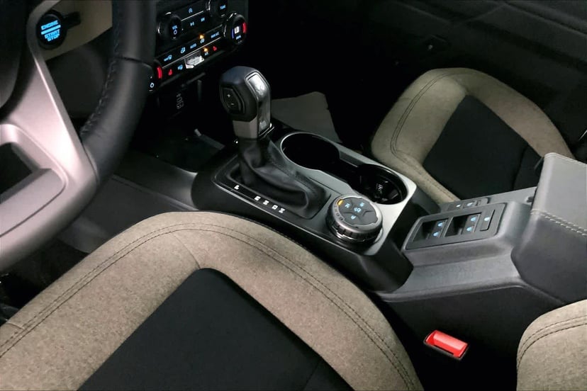 2026 Ford Bronco - Image 6