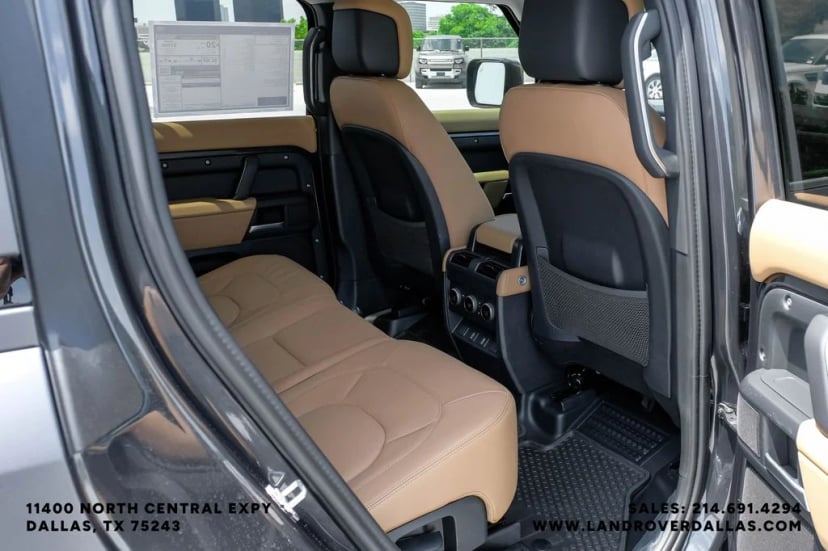 2026 Land Rover Defender 110 - Image 42