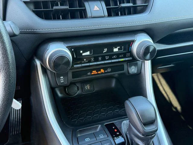 2025 Toyota RAV4 - Image 43