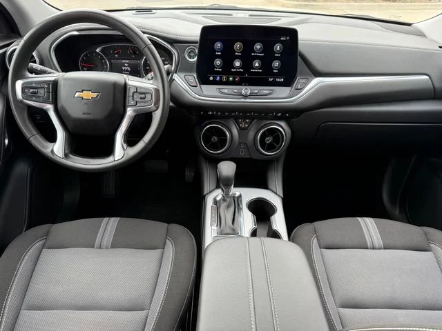 2025 Chevrolet Blazer - Image 25
