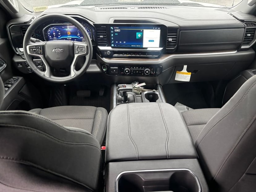 2025 Chevrolet Silverado 1500 - Image 27