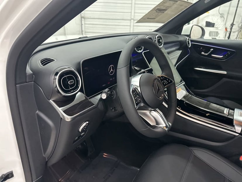 2026 Mercedes-Benz GLC - Image 40