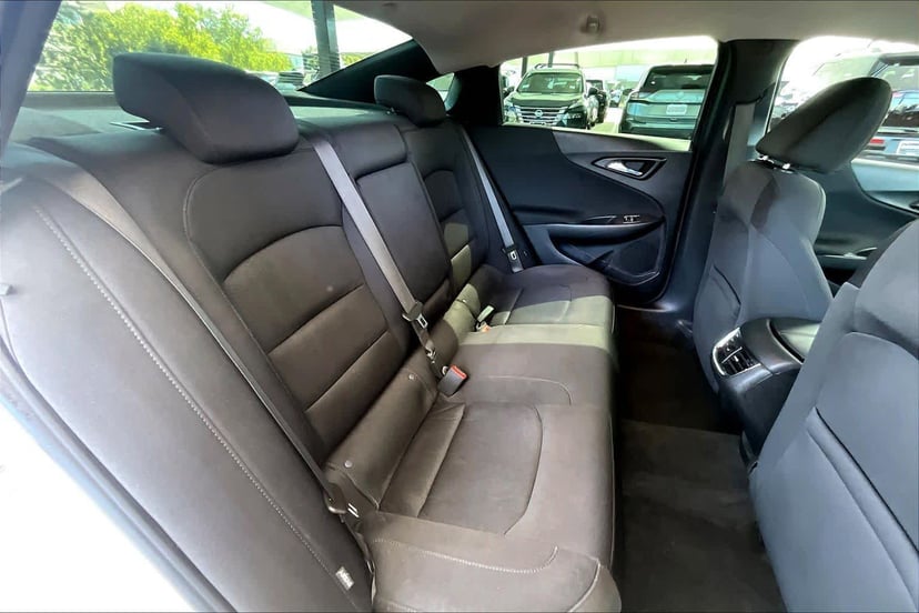 2021 Chevrolet Malibu - Image 20