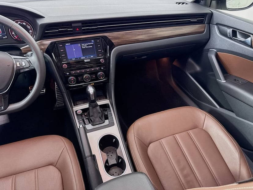 2022 Volkswagen Passat - Image 28