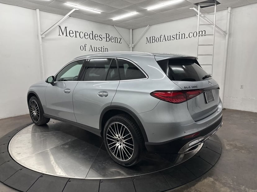 2026 Mercedes-Benz GLC - Image 5